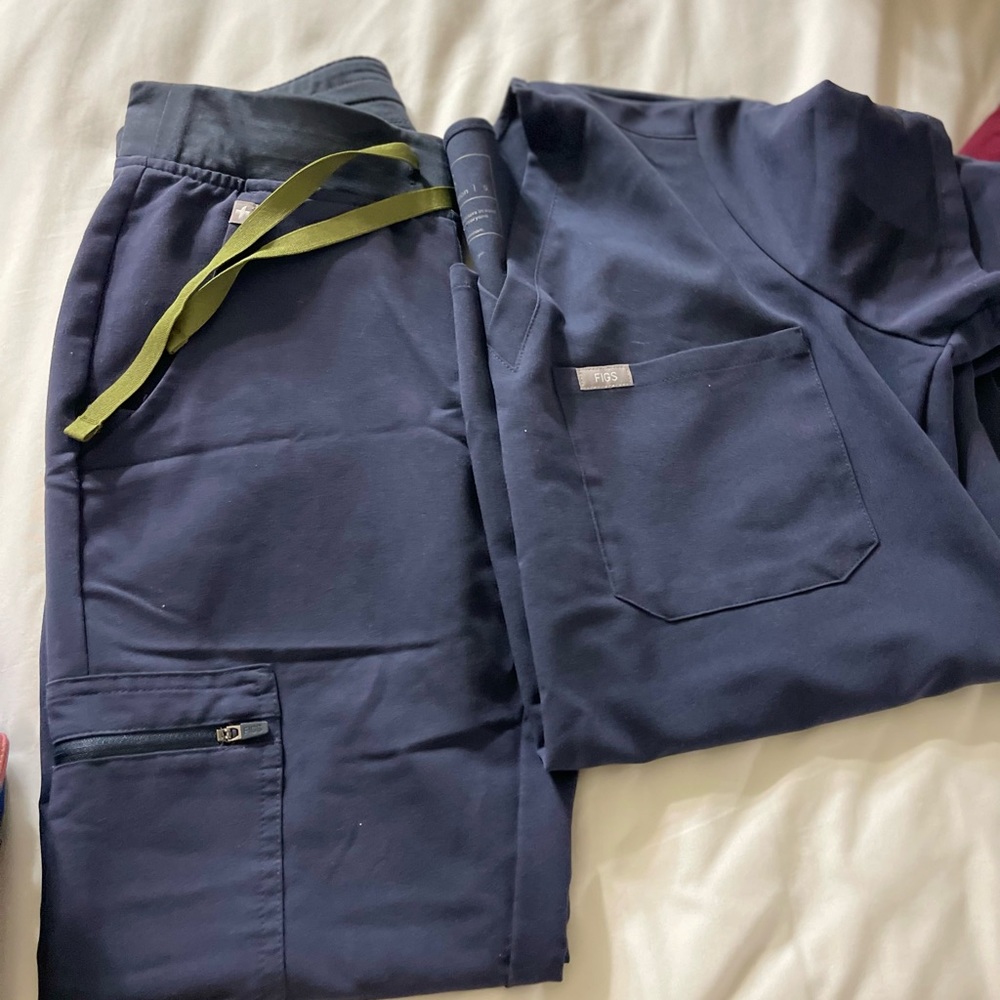 Figs scrubs set